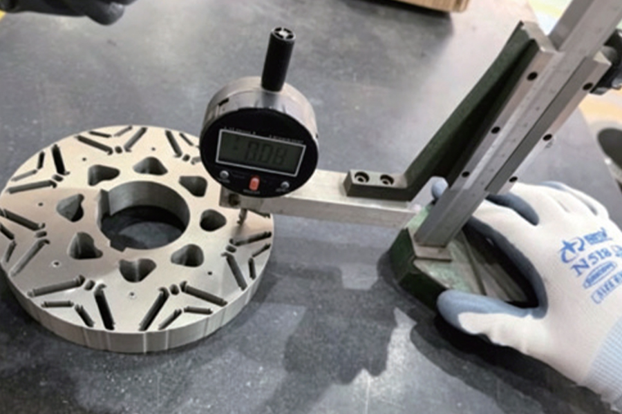 Comment choisir un moteur électrique : couple, vitesse, cycle de service et efficacité